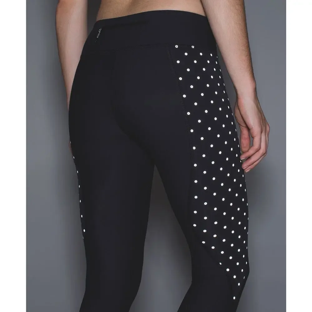 Lululemon Tight Stuff Tight Leggings Black Sequin Dot Size 8
